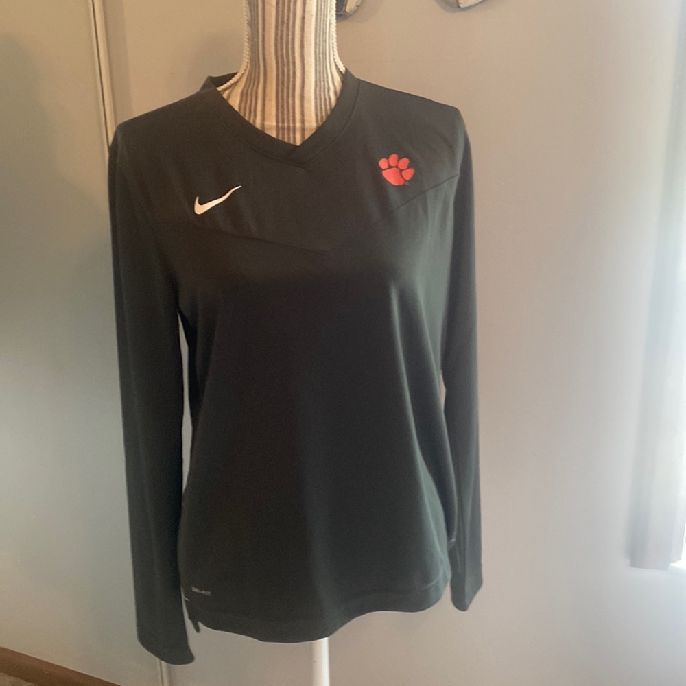 Nike. Move to Zero. Clemson. Grey. Size Medium.